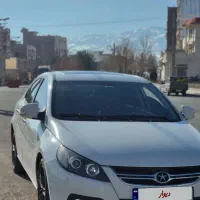 جک جی ۵ اتومات|خودرو سواری و وانت|بروجرد, |دیوار