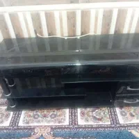 زیر تلوزیونی شیشه ایی کار کرده