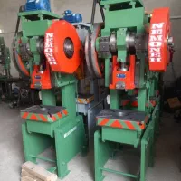 پرس پورمومنی گیوتین ماشین آلات صنعتی|ماشینآلات صنعتی|اصفهان, خانه اصفهان|دیوار