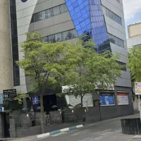 میرداماد، مابین شریعتی و میدان مادر