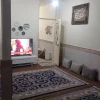 زیر زمین راه جدا دارای حیاط کوچه ۲متری۸۰متر