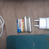 ۲عدد شارژر،،۴عدد باطری شارژی،