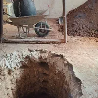 چاه کن افغانی با مجوز اقامت دائم در خدمت شما