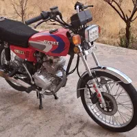 موتورسیکلت نامی ۱۵۰