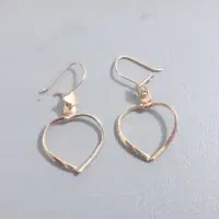 گوشواره. پلاک . النگو طلا