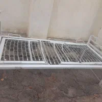 تخت محکم و نو