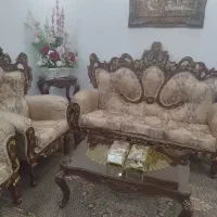 مبل۸نفره با میز و ۲تا عسلی