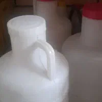 دبه  مناسب آب  یا خیارشور یا هر چیز دیگر