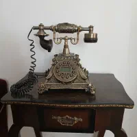 تلفن رومیزی کلاسیک