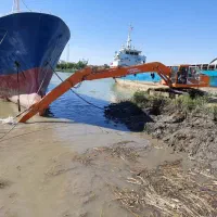 بیل مکانیک دکل بلند آماده به کار