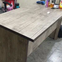 تمامی وسایل آرایشگاه یکجا بفروش می‌رسد