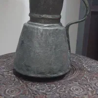 مشربه مسی بسیار قدیمی|کلکسیون اشیاء عتیقه|رشت, باهنر|دیوار