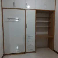 استاد کار و ۲ مونتاژ کار و برش کار ماهر در کابینت