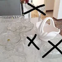 تعدادی ظروف پذیرایی
