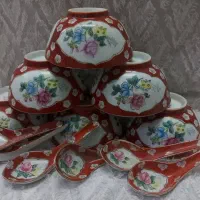 فروشنده وخریدار وسایل قدیمی مرغی انتیک