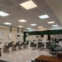 اجاره فوری میز ناخن و تخت مژه