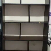 کتابخانه جادار