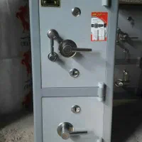 گاوصندوق|فروشگاه و مغازه|تربت‌حیدریه, میدان مرکزی|دیوار
