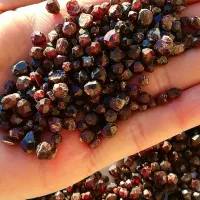 گارنت قرمز ، سنگ راف جواهری