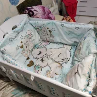 تخت کنار مادر باتشک و روتختی ولحاف کاملا تمیز|تخت و صندلی بچه|محمدشهر, محمدشهر|دیوار