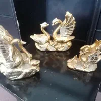 مجسمه های طلایی رنگ ثابت