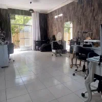 اجاره لاینهای خدمات آرایشی|آرایشگاه و سالن‌های زیبایی|اصفهان, حسین‌آباد|دیوار