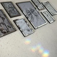 تابلو با قاب سیلور و آینه ایی با چیدمان ۷ عددی