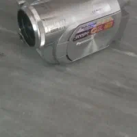 دوربین فیلمبرداری درحدنواک باتمام لوازم