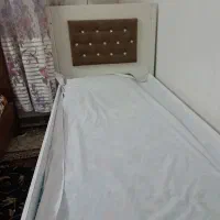 تخت و دراور نوجوان