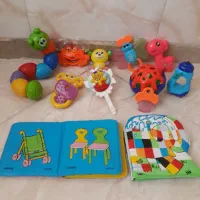 میز ارایش و جغجغه و استند تولد و کتاب حمام|اسباب و اثاث بچه|ری, علایین|دیوار