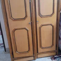 یک جفت کمد چوبی در علویجه