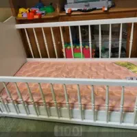 دوعدد تخت کودک ونوجوان|تخت و صندلی بچه|گلپایگان, |دیوار