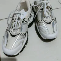 کتونی سایز 38