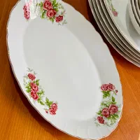 ظروف گل سرخی|کلکسیون اشیاء عتیقه|کرج, کارخانه قند|دیوار