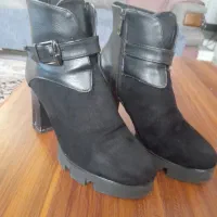 پوتین زنانه ساق کوتاه مشکی