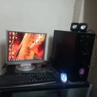 کامپیوتر کامل رم ۸با ۱۵۰گیگ فیلم و ۱۶تا بازی