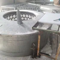 کارگر خط تولیدقند کله