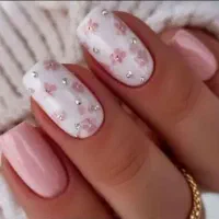 کاشت ناخن پودر و ژل و مانیکور|خدمات آرایشگری و زیبایی|قم, زنبیل آباد|دیوار