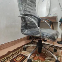 صندلی چرخشی چرم پنج تومن فروشی نو