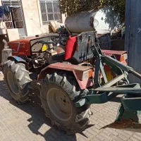 تراتراکتور گلدانی مدل 950 بیمه دارد