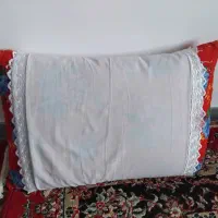 بالشت قدیمی با پر مرغ بالشت ۳۰ سال پیش