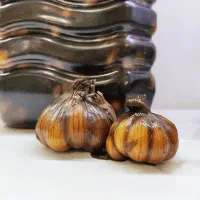 ترشی سیر چندساله