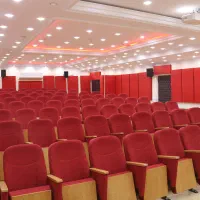 سالن همایش و سمینار مدرن با محیطی آرام و فرهنگی|اجارهٔ کوتاه‌مدت دفتر کار و فضای آموزشی|تهران, سردارجنگل|دیوار
