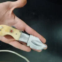 چاقو ابراهیم|کلکسیون اشیاء عتیقه|میاندوآب, |دیوار