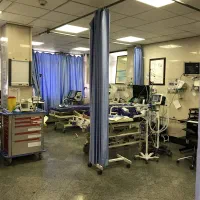 درمانگاه و داروخانه فروشی