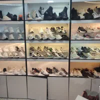 فروش ویترین مغازه کفش فروشی