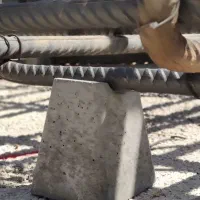 اسپیسر بتنی 7.5 سانتیمتری سنگین|مصالح و تجهیزات ساختمان|شیراز, شهرک بهشتی|دیوار