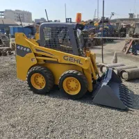 مینی‌لودر  4240 GEHL مدل 2003