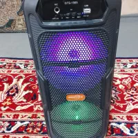یک  پخش اسپیکر