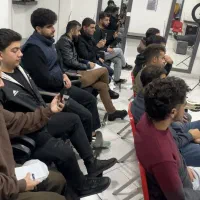 استخدام کارآموز آرایشگری|استخدام آموزشی|ایلام, |دیوار